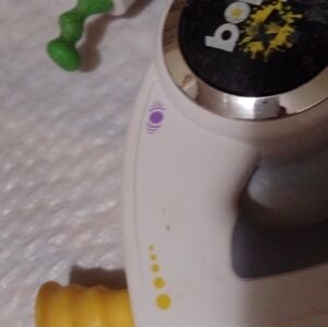 Hasbro Gaming Bop it multicolor don't be ashame to ask for a offer